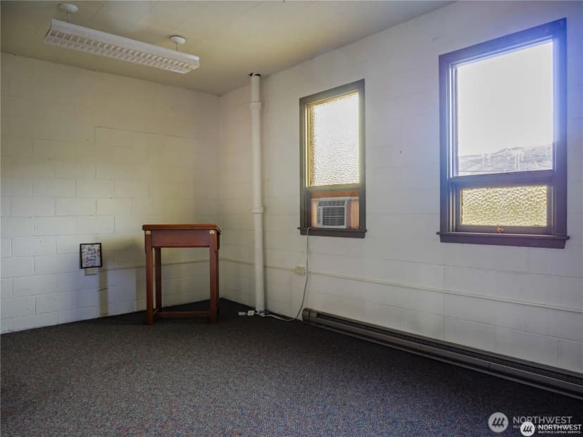Property photo for 1300 Foster Avenue, Bridgeport photo 7