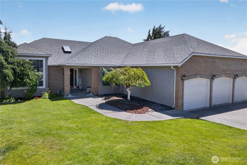 Property photo for 213 S 78th Avenue, Yakima photo 2