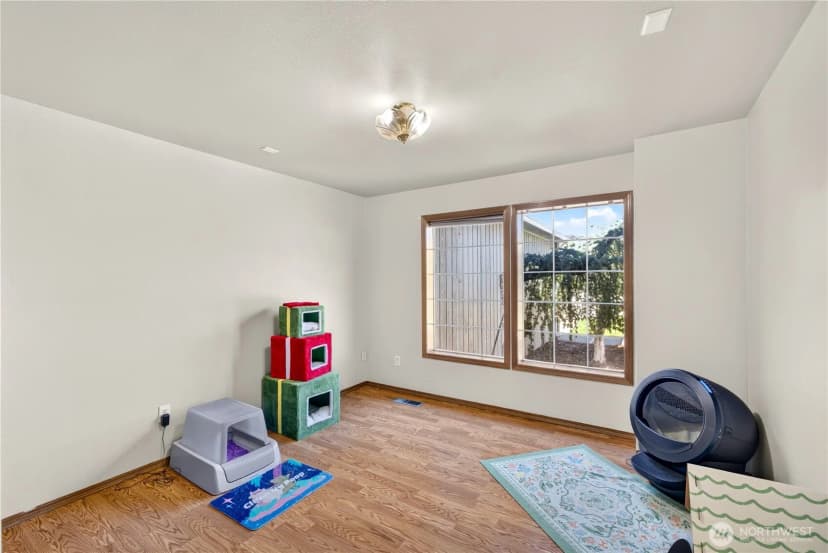 Property photo for 213 S 78th Avenue, Yakima photo 20