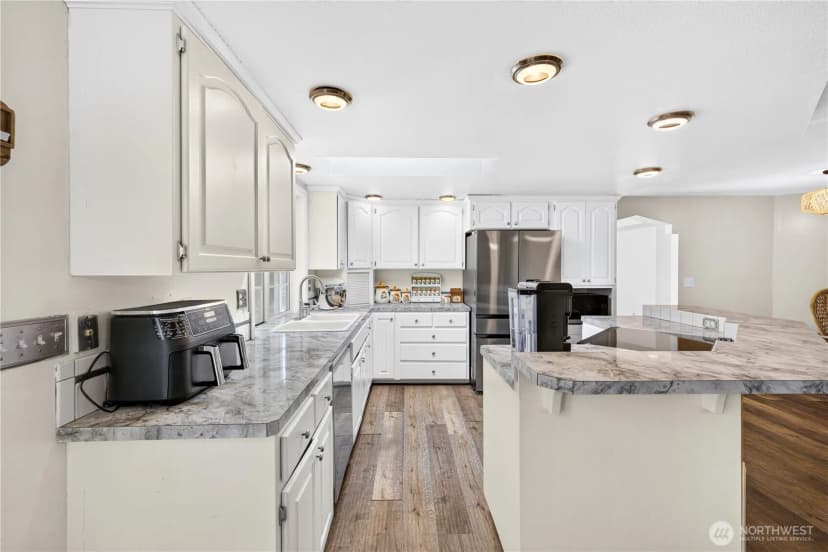 Property photo for 213 S 78th Avenue, Yakima photo 8
