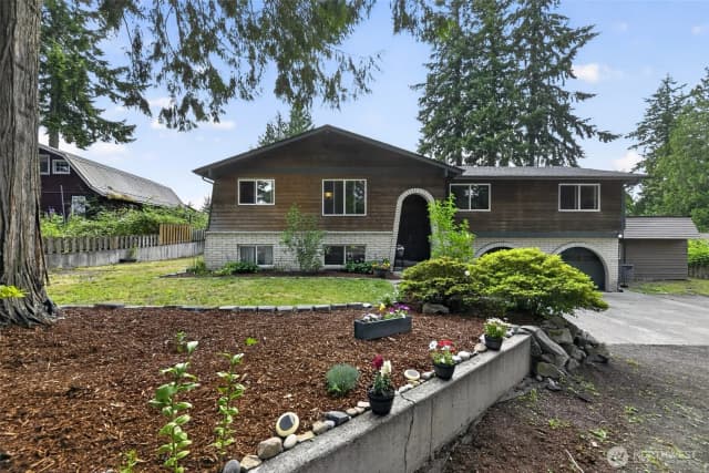 Property photo for 43729 284th Avenue Se, Enumclaw photo 2