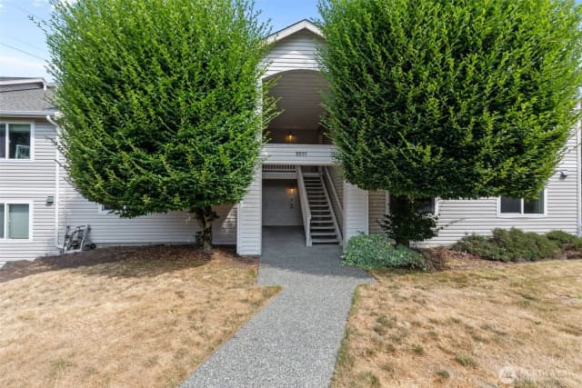 Property photo for 8833 1st Street Ne #j204, Lake Stevens