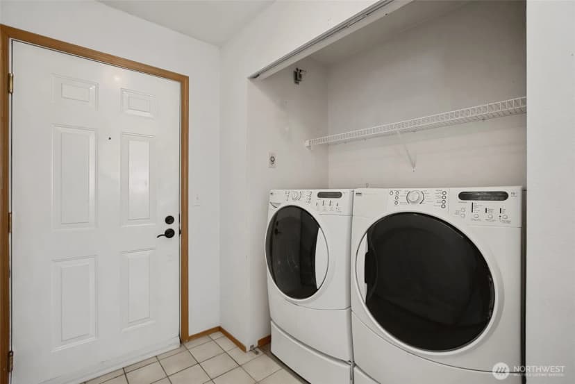 Property photo for 8833 1st Street Ne #j204, Lake Stevens photo 24