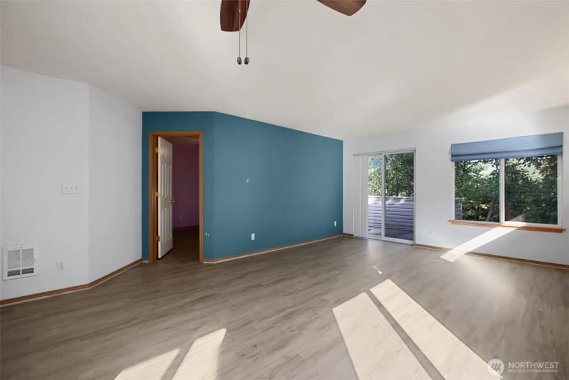 Property photo for 8833 1st Street Ne #j204, Lake Stevens photo 3