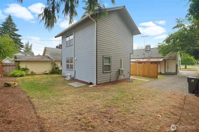 Property photo for 2317 Washington Street Se, Olympia photo 5