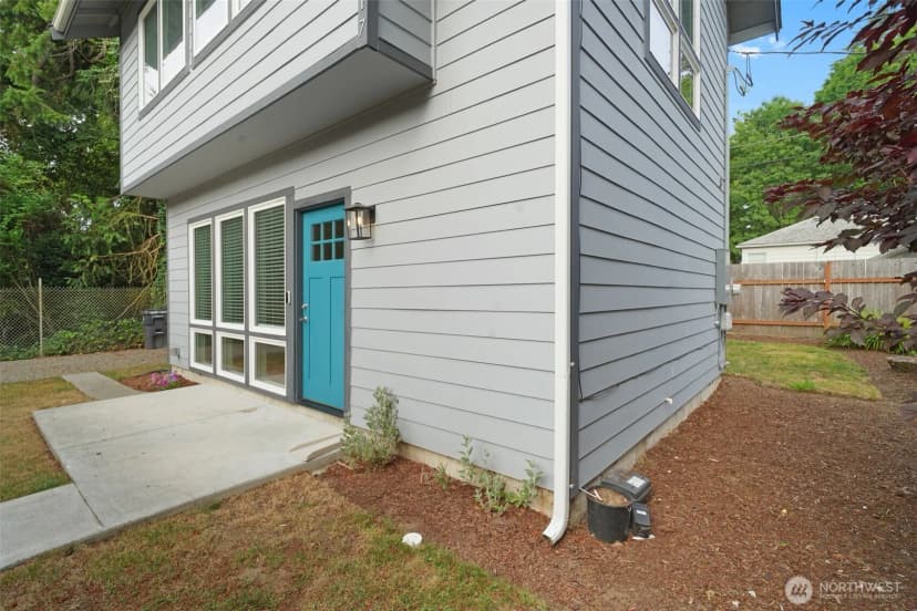 Property photo for 2317 Washington Street Se, Olympia photo 9