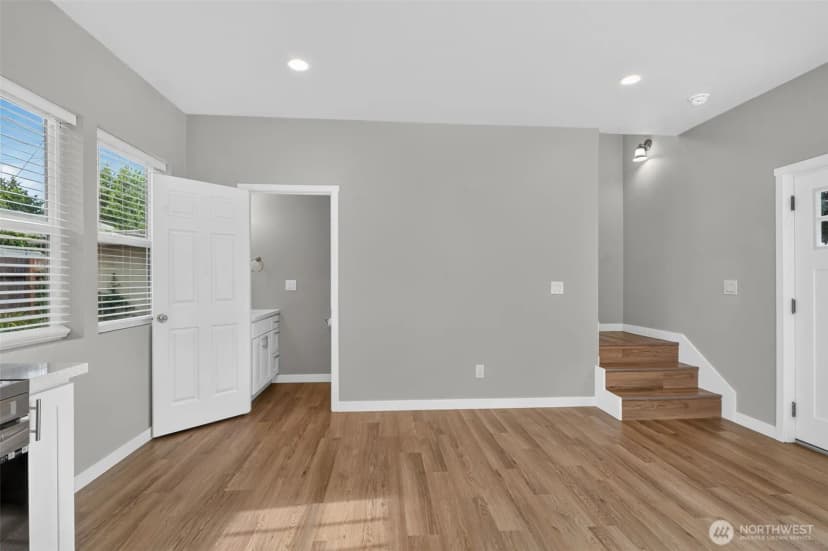 Property photo for 2317 Washington Street Se, Olympia photo 15