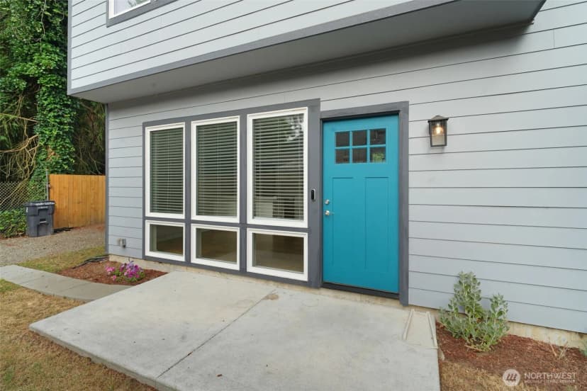 Property photo for 2317 Washington Street Se, Olympia photo 8