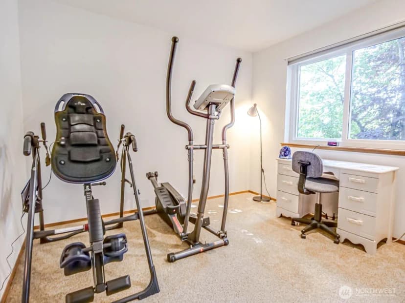 Property photo for 1608 Puget Drive, Everett photo 19