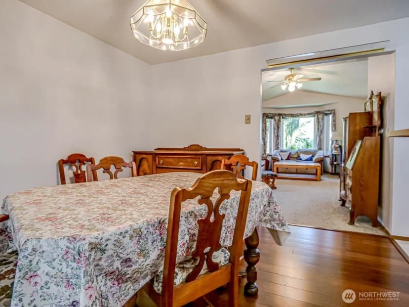 Property photo for 1608 Puget Drive, Everett photo 9