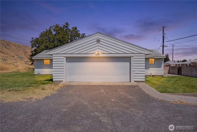 Property photo for 420 11th Street Sw, Ephrata