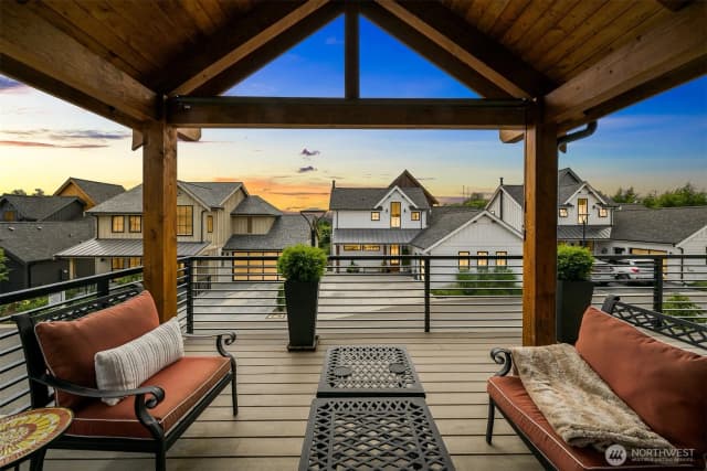 Property photo for 203 Pebblebrook Drive, Lynden photo 4