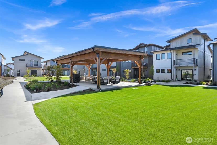 Property photo for 203 Pebblebrook Drive, Lynden photo 30