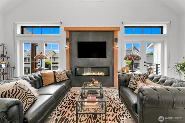 Property photo for 203 Pebblebrook Drive, Lynden photo 5