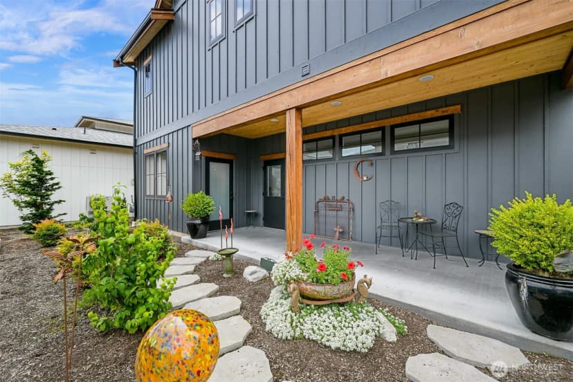 Property photo for 203 Pebblebrook Drive, Lynden photo 26