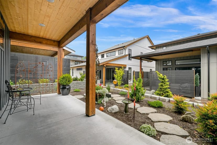 Property photo for 203 Pebblebrook Drive, Lynden photo 25