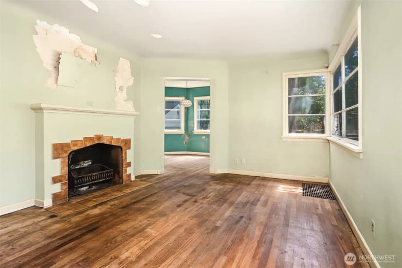 Property photo for 8552 31st Avenue Nw, Seattle photo 9