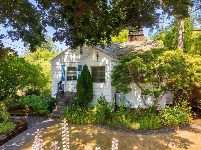 Property photo for 8552 31st Avenue Nw, Seattle