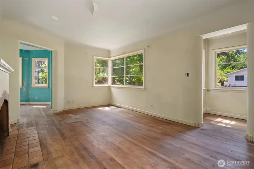 Property photo for 8552 31st Avenue Nw, Seattle photo 10