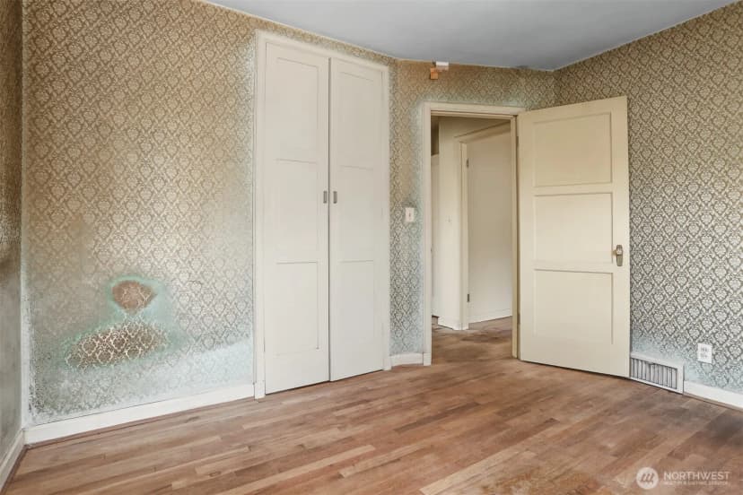 Property photo for 8552 31st Avenue Nw, Seattle photo 14