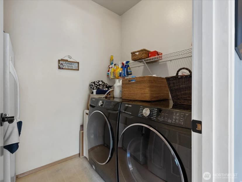 Property photo for 12712 Admiralty Way #c301, Everett photo 20