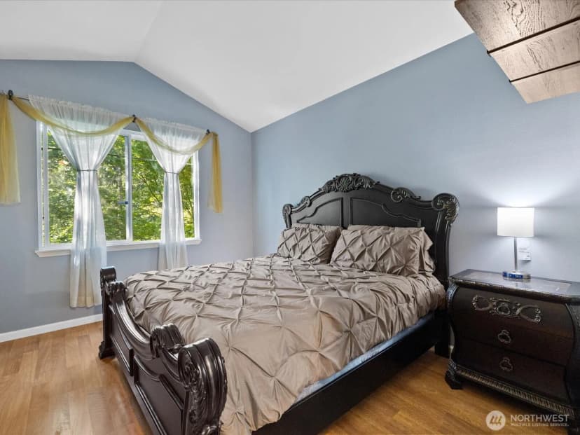 Property photo for 12712 Admiralty Way #c301, Everett photo 8