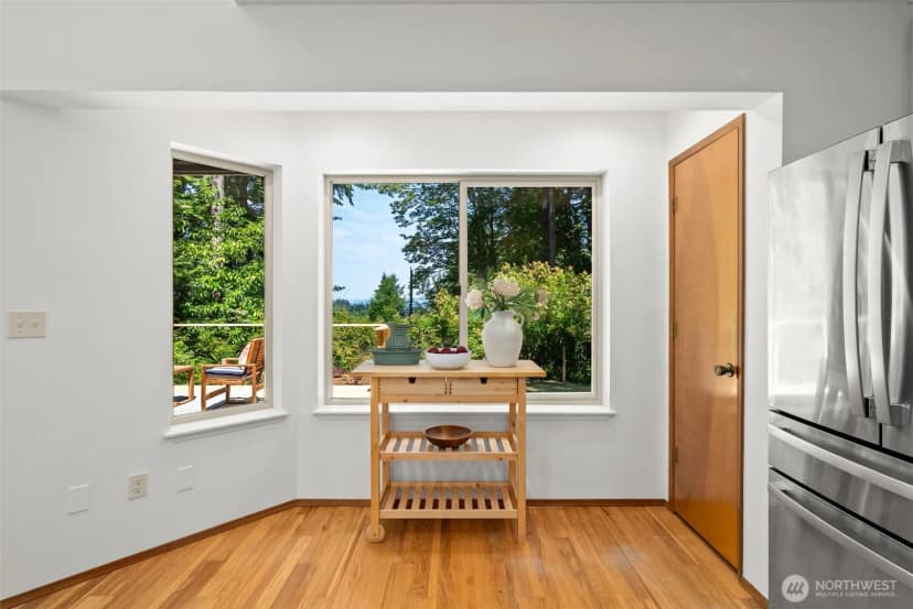 Property photo for 10109 Ne Knight Road, Bainbridge Island photo 9