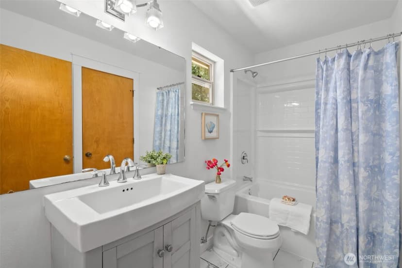 Property photo for 10109 Ne Knight Road, Bainbridge Island photo 22