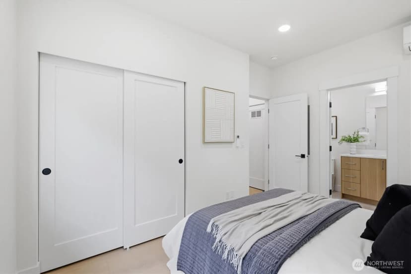 Property photo for 2012 Fairview Avenue E #a, Seattle photo 28