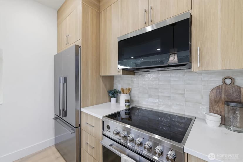Property photo for 2012 Fairview Avenue E #a, Seattle photo 9