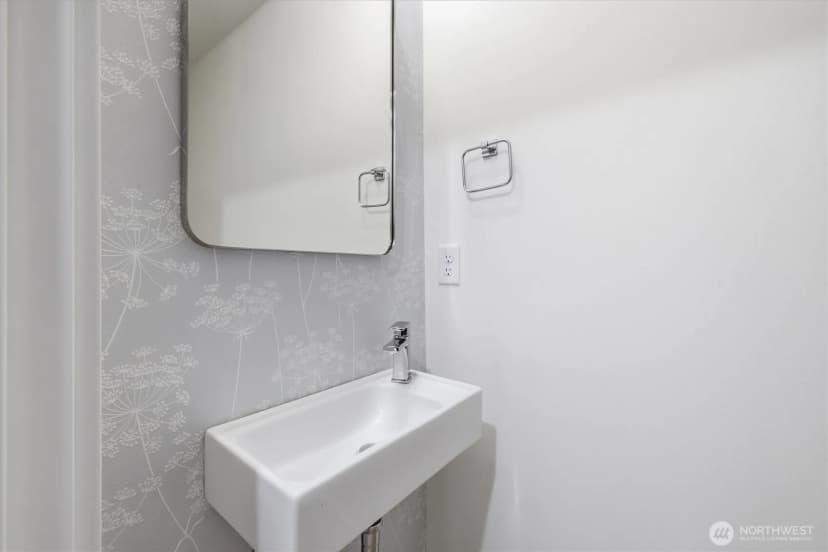 Property photo for 2012 Fairview Avenue E #a, Seattle photo 17