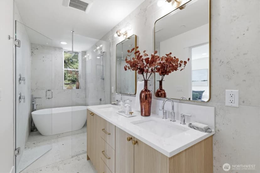 Property photo for 2020 Fairview Avenue E #a, Seattle photo 20