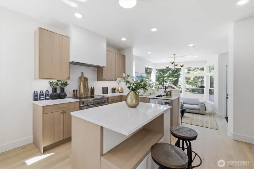 Property photo for 2020 Fairview Avenue E #a, Seattle photo 11