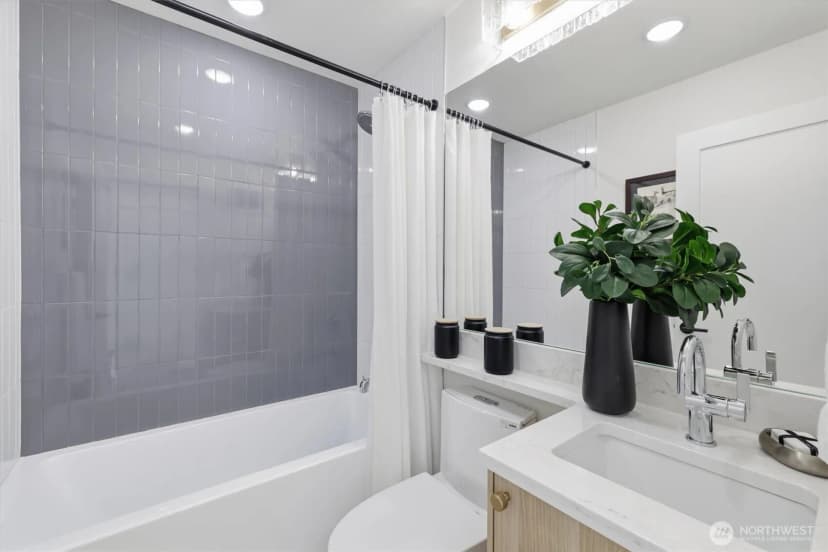 Property photo for 2020 Fairview Avenue E #a, Seattle photo 23