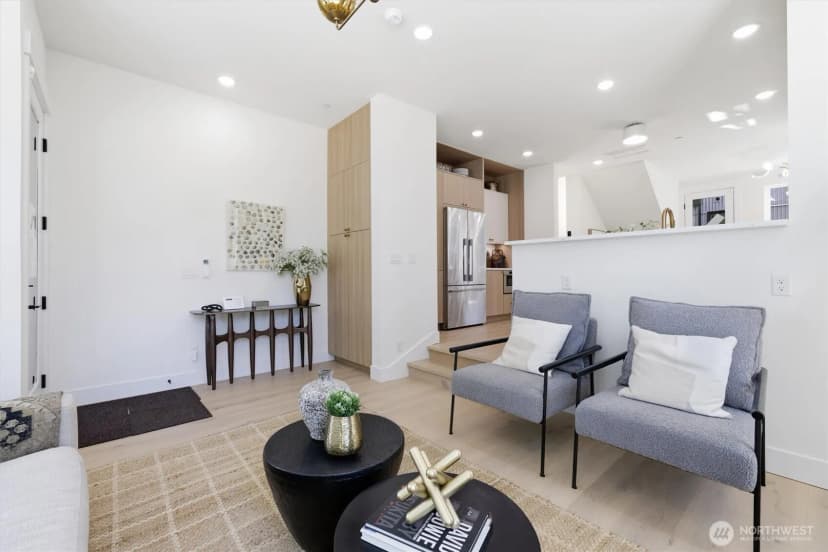 Property photo for 2020 Fairview Avenue E #a, Seattle photo 8