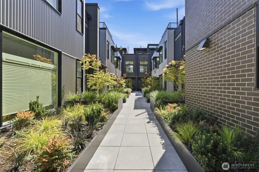 Property photo for 2020 Fairview Avenue E #a, Seattle photo 36