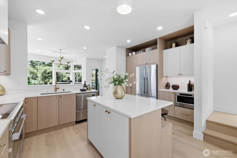 Property photo for 2020 Fairview Avenue E #a, Seattle photo 12