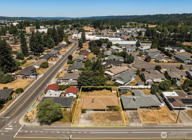 Property photo for 1225 21st Street Se, Auburn photo 3
