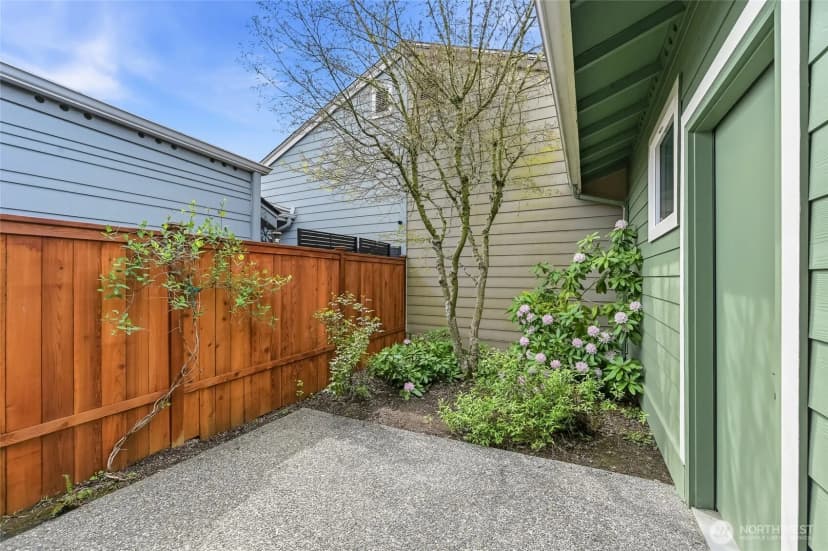 Property photo for 11711 239th Avenue Ne, Redmond photo 28