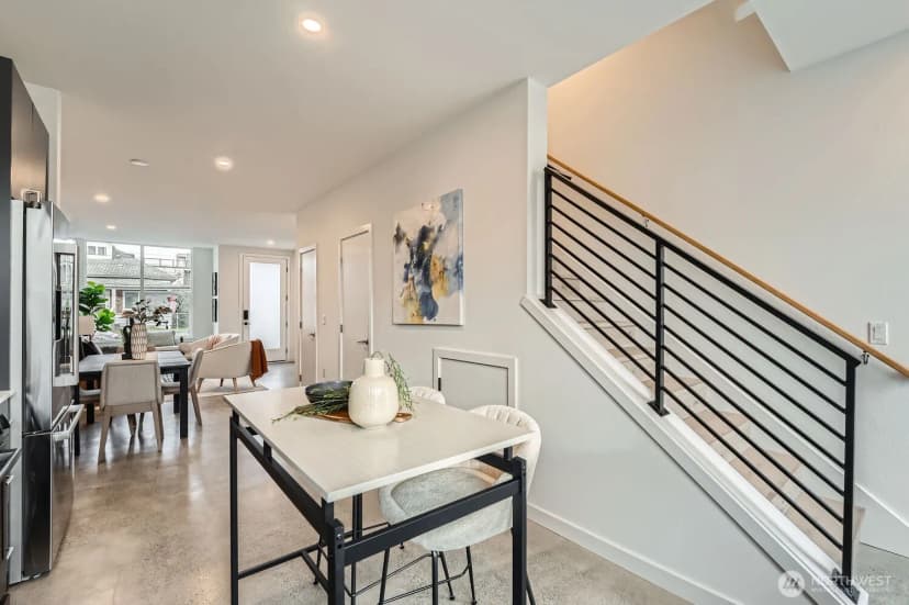 Property photo for 6608 Carleton Avenue S #b, Seattle photo 11