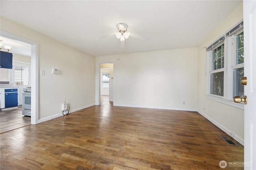 Property photo for 1409 Silver Street, Sumner photo 6