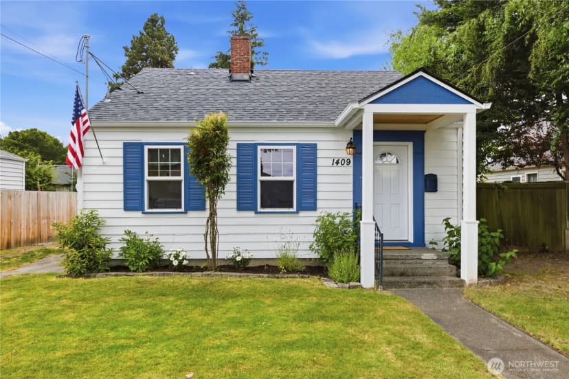 Property photo for 1409 Silver Street, Sumner