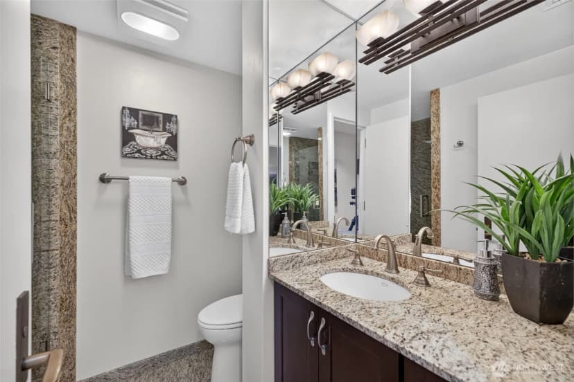Property photo for 1301 Spring Street #11c, Seattle photo 19