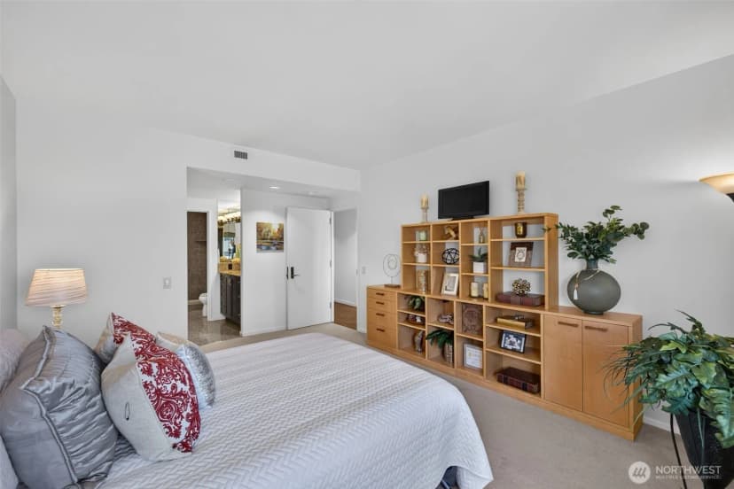 Property photo for 1301 Spring Street #11c, Seattle photo 14