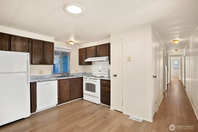 Property photo for 1121 244th Street Sw #42, Bothell photo 5