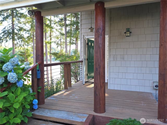 Property photo for 232 E Libby Road W, Shelton photo 2