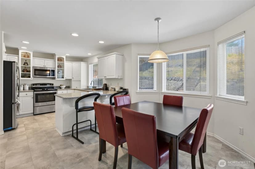Property photo for 12450 Se 198th Place, Kent photo 6