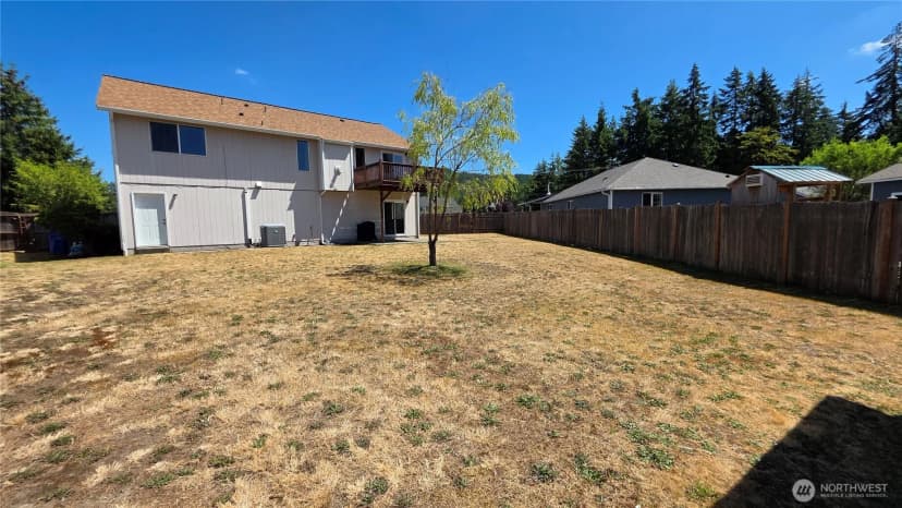 Property photo for 128 Berggren Road N, Eatonville photo 30