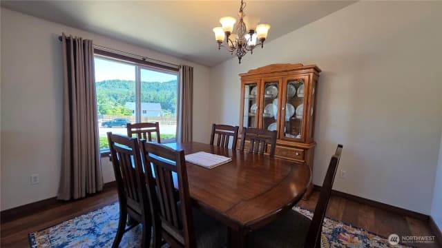 Property photo for 128 Berggren Road N, Eatonville photo 5