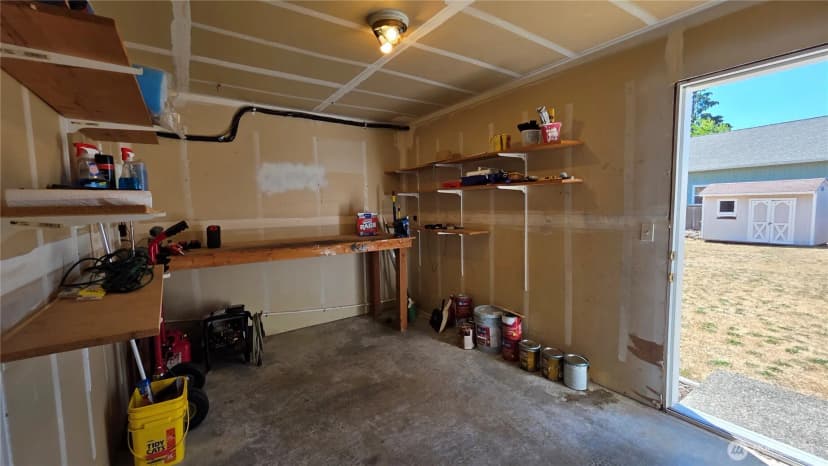 Property photo for 128 Berggren Road N, Eatonville photo 33